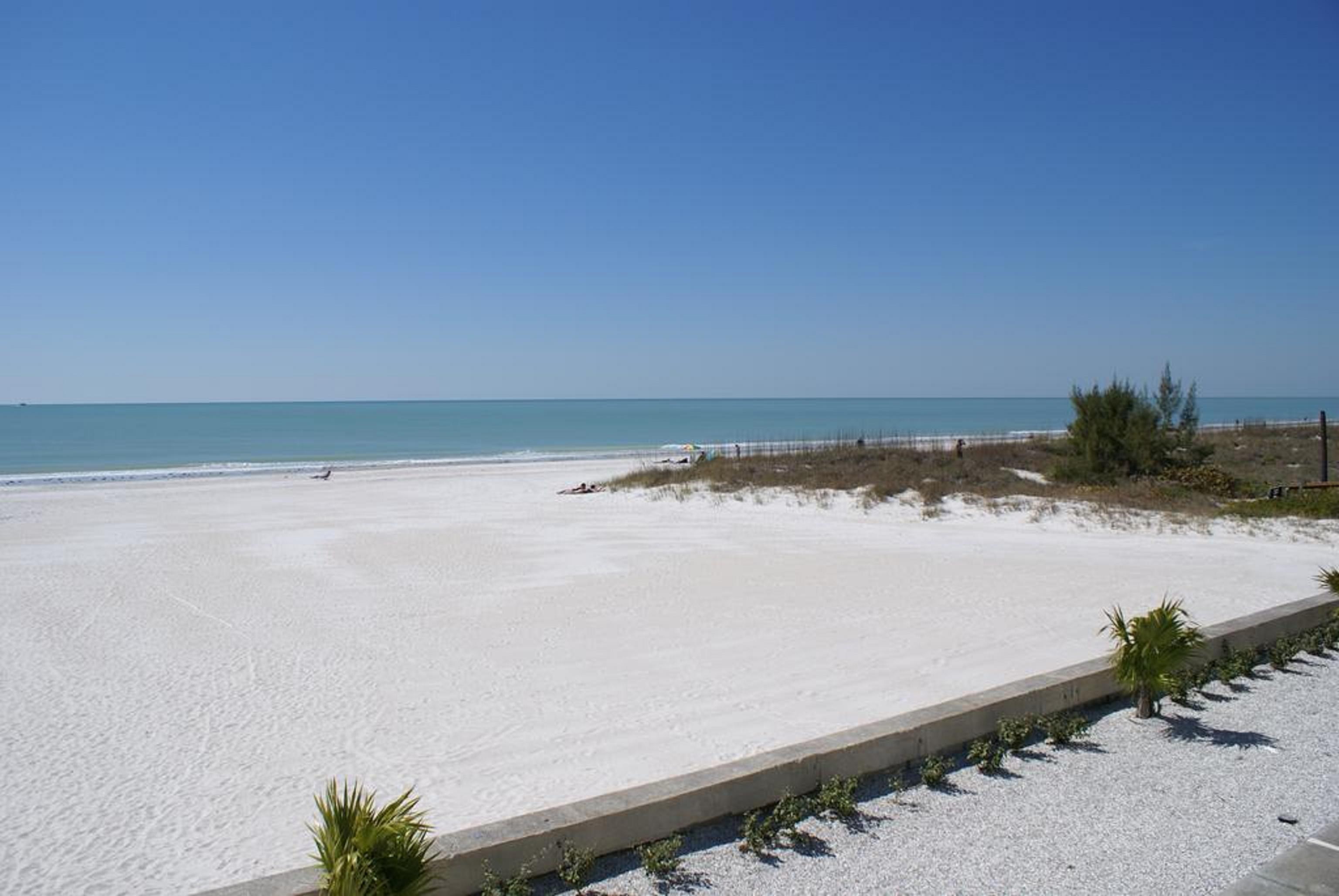 Hotel Barefoot Beach Club St. Pete Beach Exterior foto