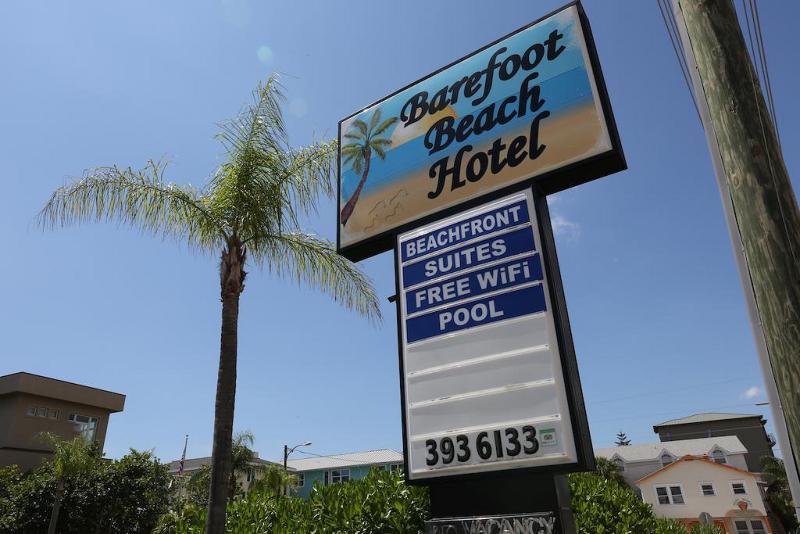 Hotel Barefoot Beach Club St. Pete Beach Exterior foto